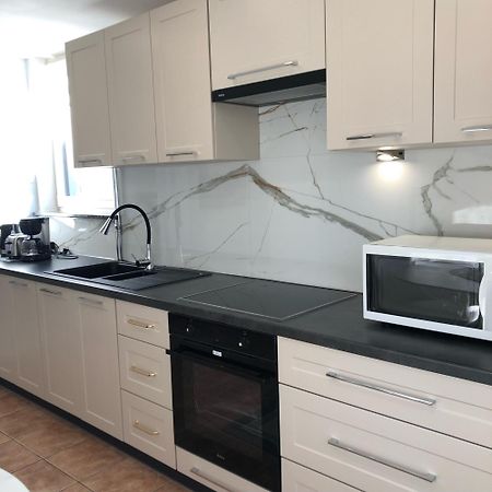 Laegenhet Thujan, Solrosen I Simrishamn-Oesterlen Esterno foto
