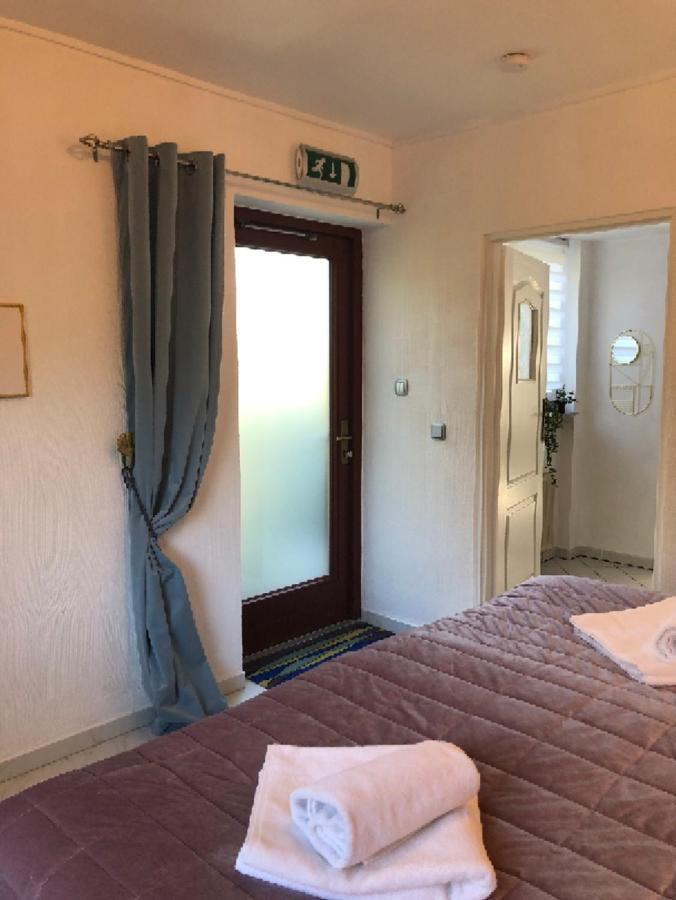 Laegenhet Thujan, Solrosen I Simrishamn-Oesterlen Esterno foto
